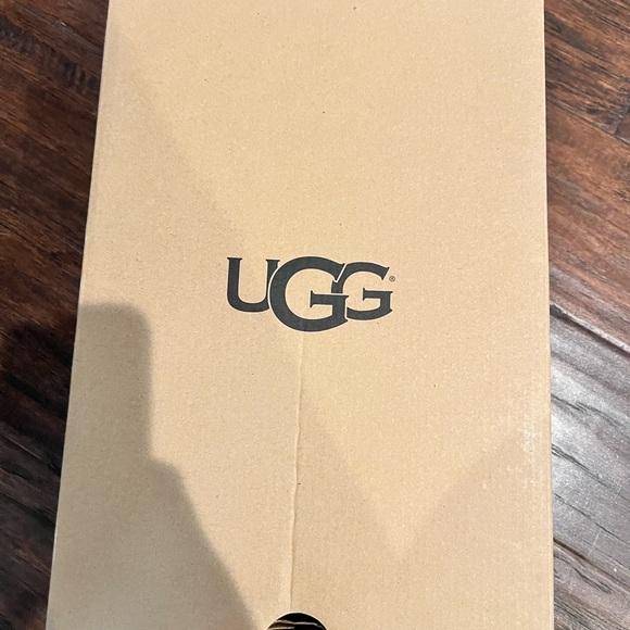 Ugg Reid bootie - Picture 3 of 5